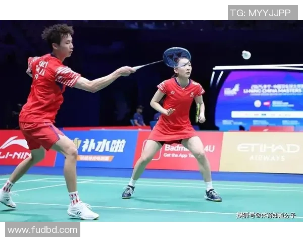 成都羽毛球队与杭州羽毛球队赛后复盘团队协作的精彩瞬间与经验分享