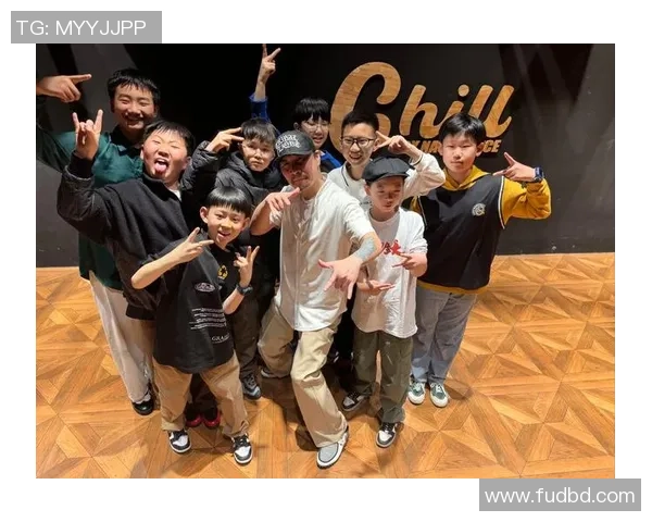 街舞人生的舞台与梦想吴强与我畅谈他的舞蹈旅程 街舞人生的舞台与梦想吴强与我畅谈他的舞蹈旅程