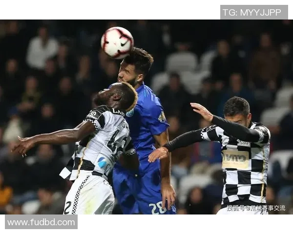 克鲁队迎战阿斯顿维拉球队期待精彩对决展现足球魅力与激情 克鲁队迎战阿斯顿维拉球队期待精彩对决展现足球魅力与激情